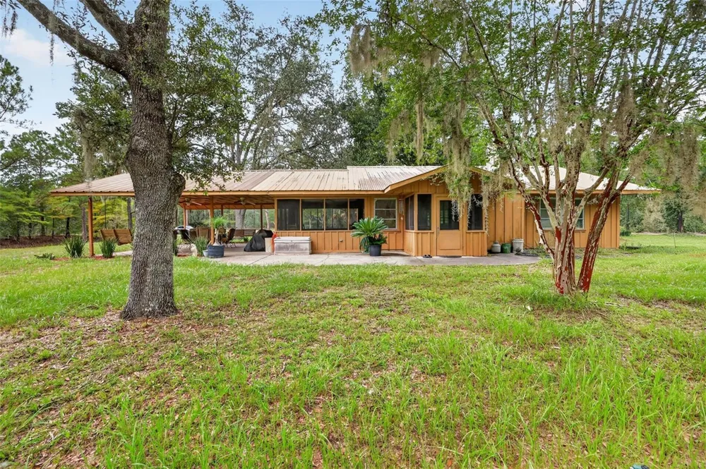 24939 OLD DEER ROAD Paisley, FL 32767