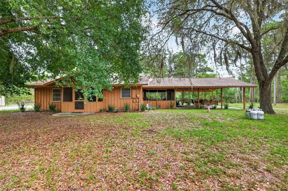 24939 OLD DEER ROAD Paisley, FL 32767