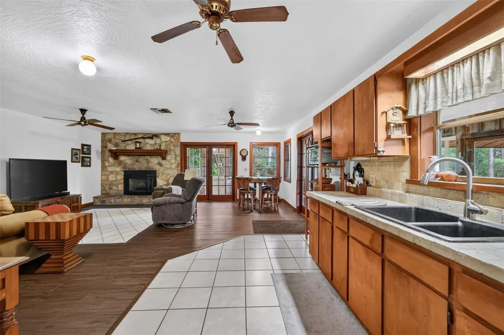 24939 OLD DEER ROAD Paisley, FL 32767