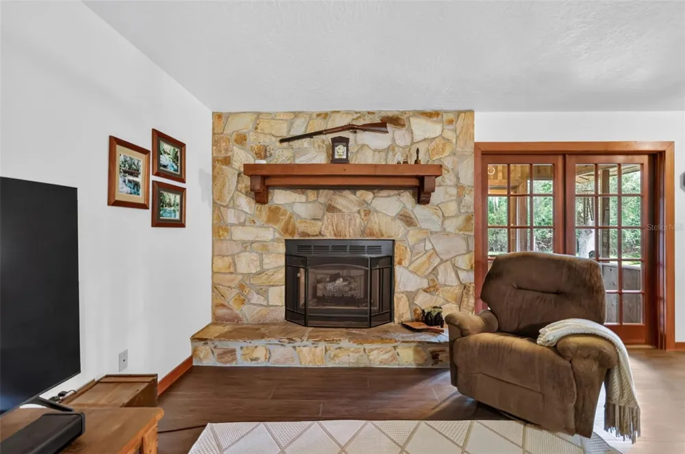 24939 OLD DEER ROAD Paisley, FL 32767