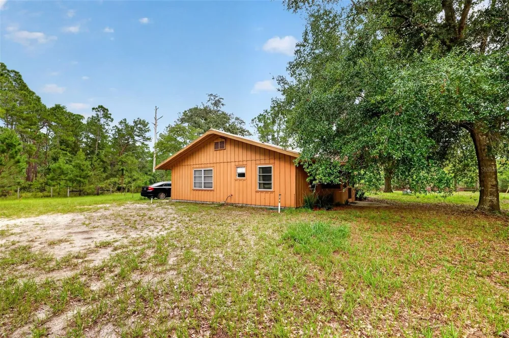 24939 OLD DEER ROAD Paisley, FL 32767