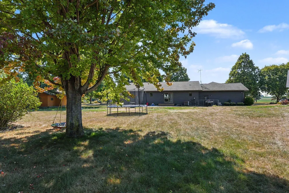 610 W Maple Street Edgerton, MN 56128