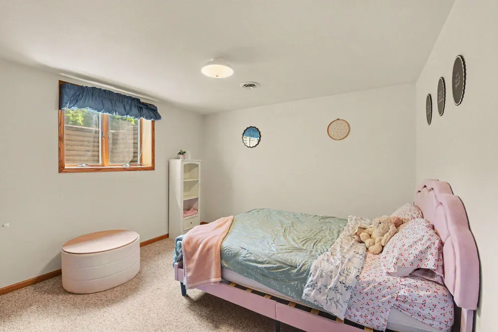 610 W Maple Street Edgerton, MN 56128