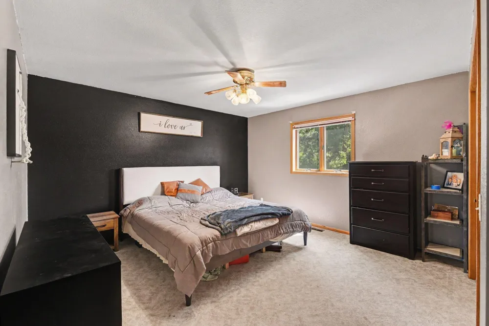 610 W Maple Street Edgerton, MN 56128