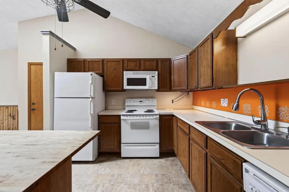 3276 Greenbrier Street #3276C Vadnais Heights, MN 55127