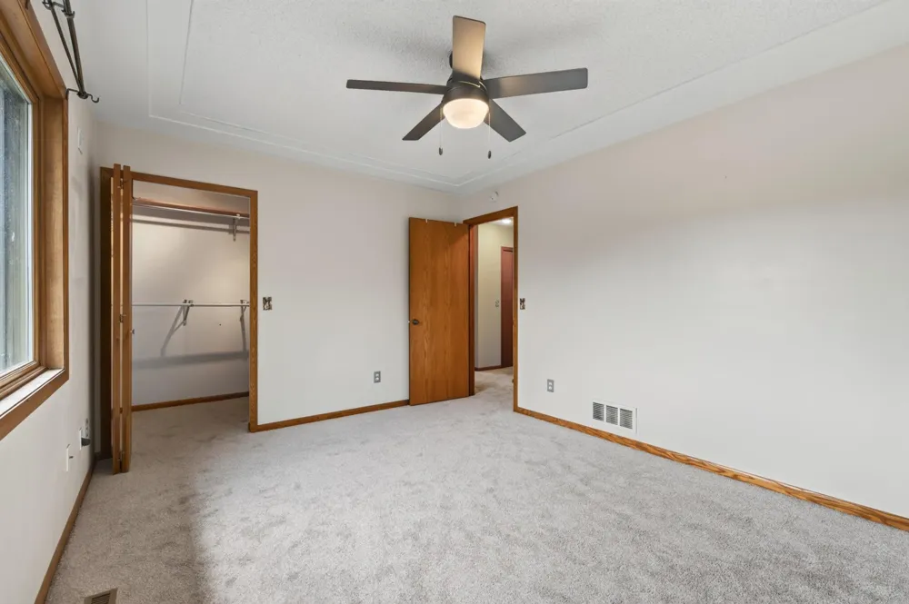 3276 Greenbrier Street #3276C Vadnais Heights, MN 55127