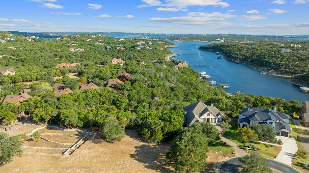 7201 Getaway Drive Jonestown, TX 78645