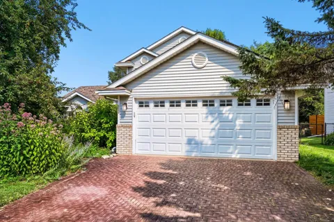 1119 Bonnieview Drive