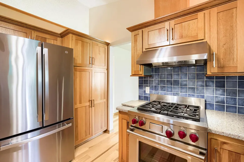 1119 Bonnieview Drive Woodbury, MN 55129
