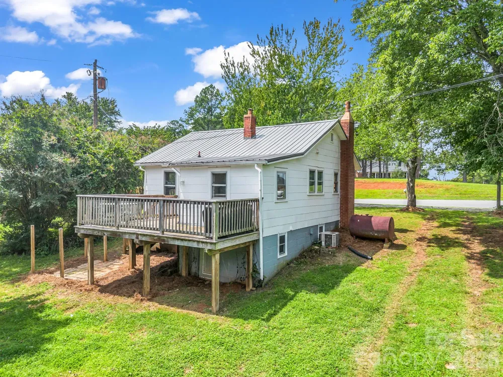 1302 Startown Road Lincolnton, NC 28092