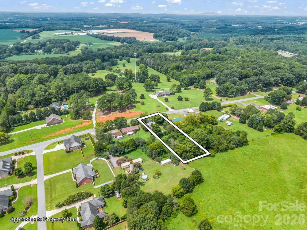 1302 Startown Road Lincolnton, NC 28092