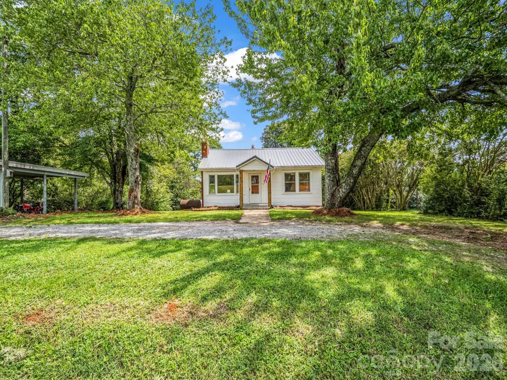 1302 Startown Road Lincolnton, NC 28092