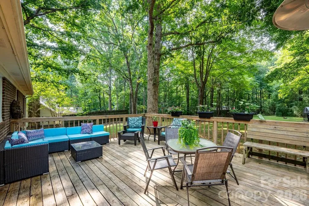 6713 High Gap Road Waxhaw, NC 28173