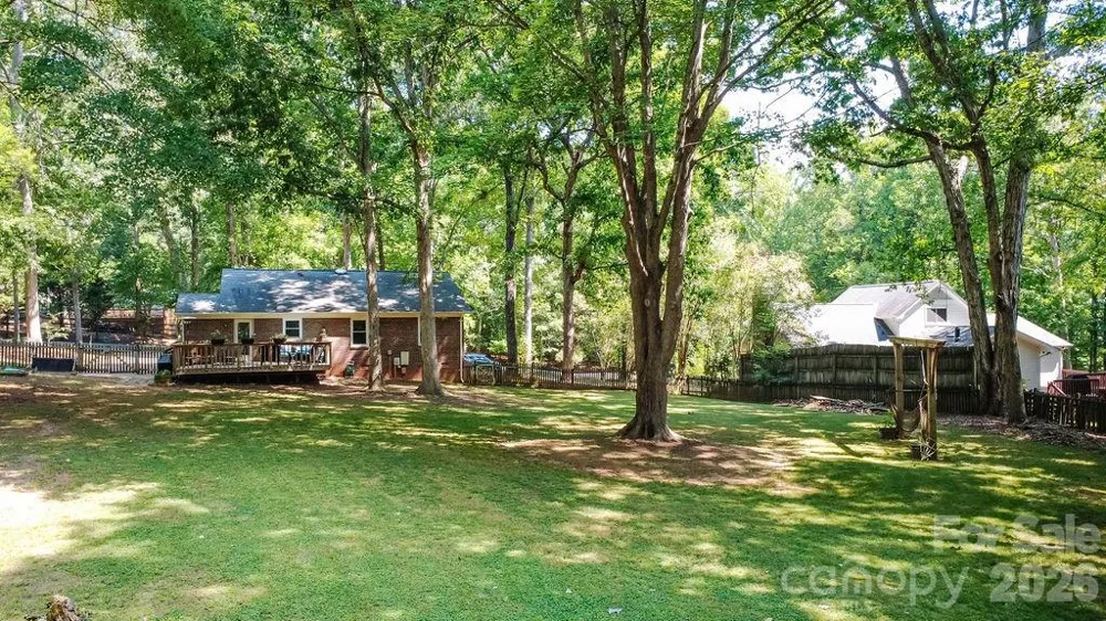 6713 High Gap Road Waxhaw, NC 28173