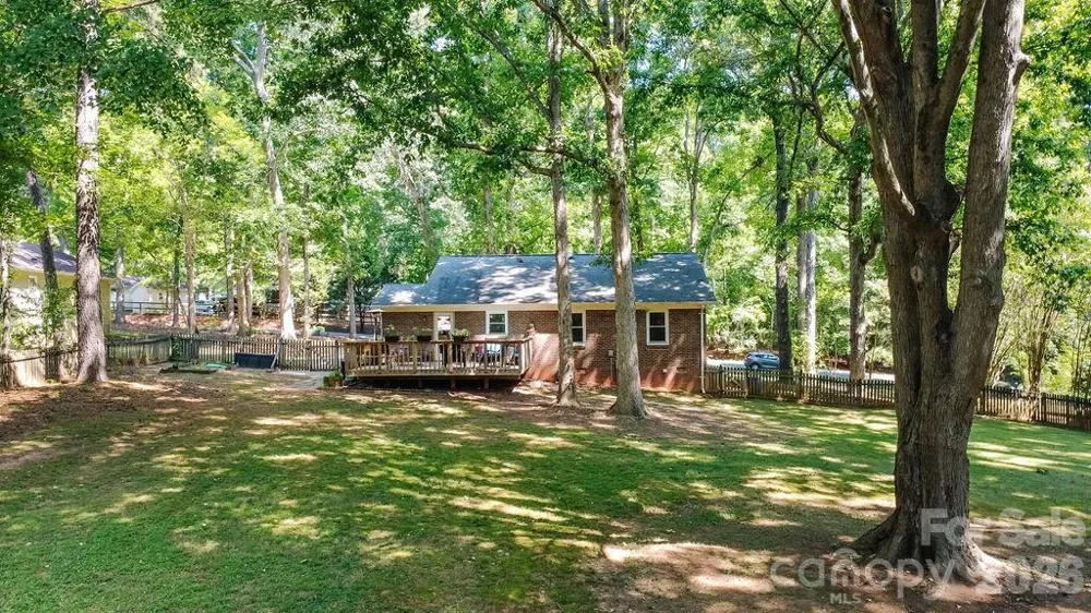 6713 High Gap Road Waxhaw, NC 28173