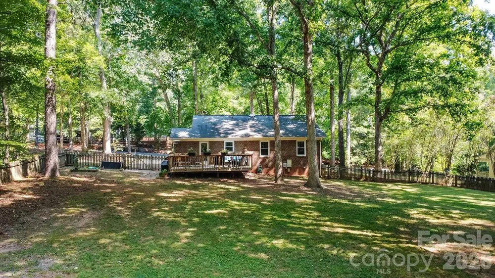 6713 High Gap Road Waxhaw, NC 28173