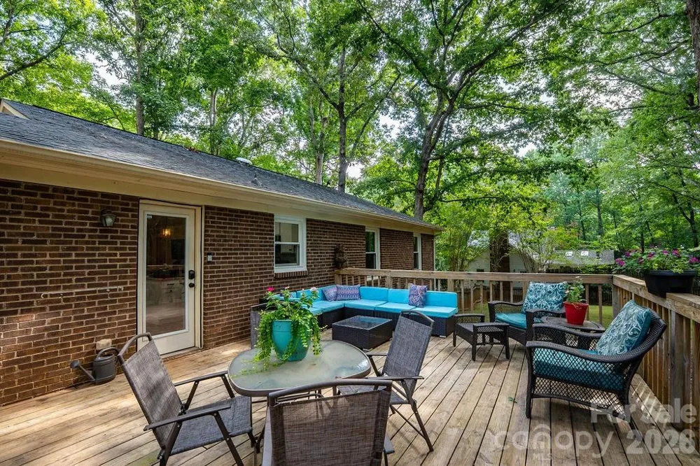 6713 High Gap Road Waxhaw, NC 28173