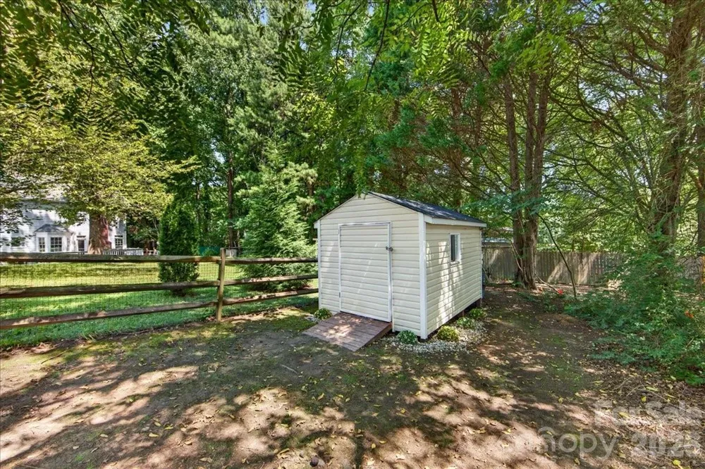 3508 Mallard Cove Court Charlotte, NC 28269