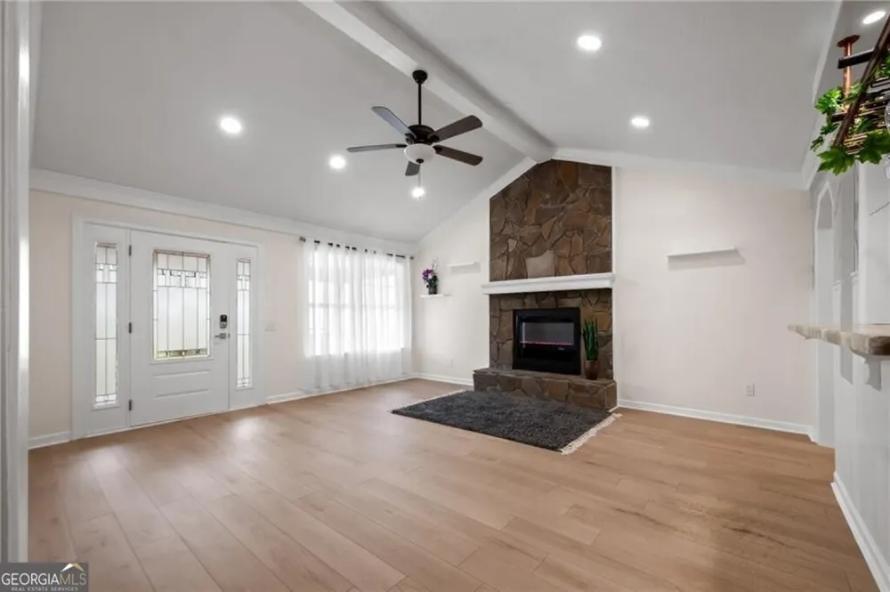 1929 Sharon RD Cumming, GA 30041