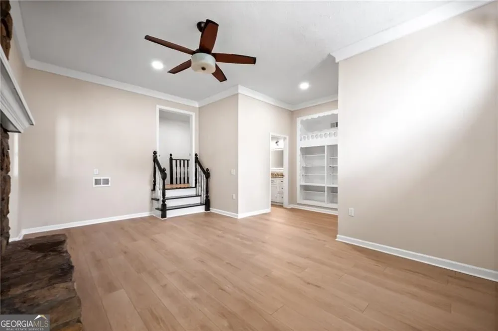 1929 Sharon RD Cumming, GA 30041