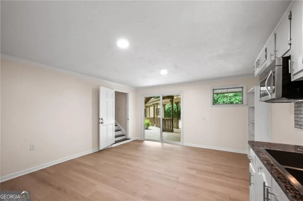 1929 Sharon RD Cumming, GA 30041