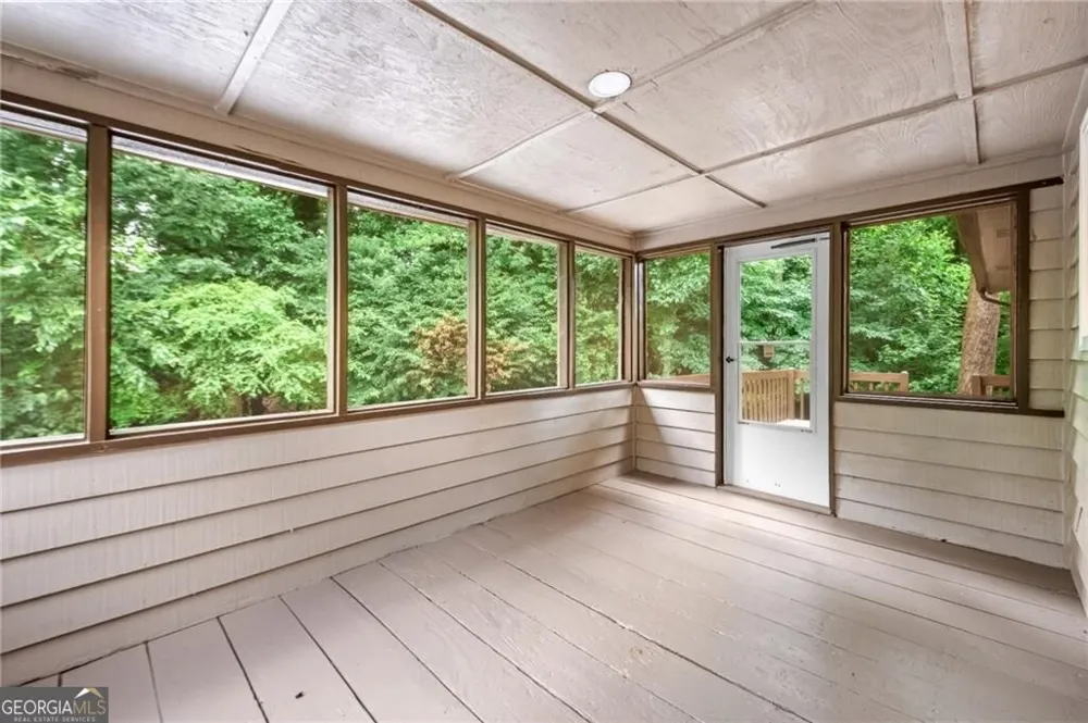 1929 Sharon RD Cumming, GA 30041