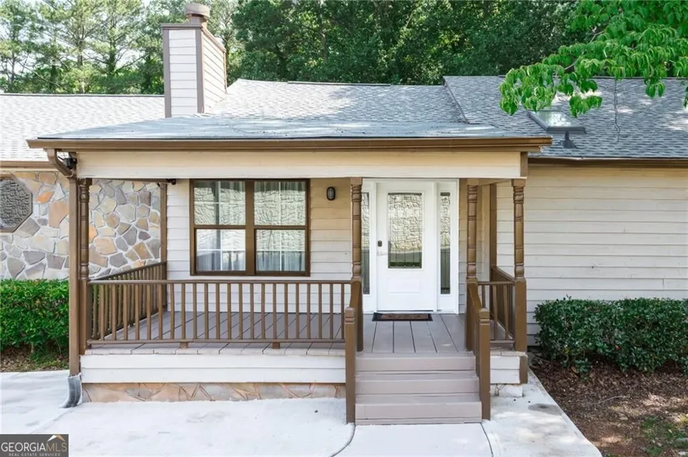 1929 Sharon RD Cumming, GA 30041