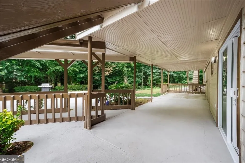 1929 Sharon RD Cumming, GA 30041
