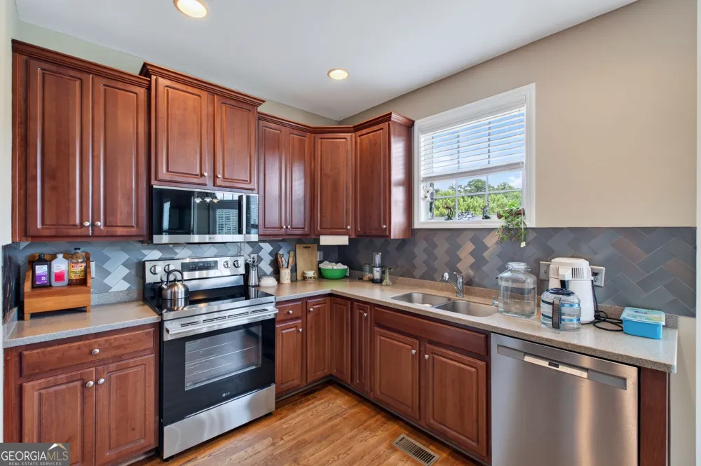 25 Westmoreland Lake DR Buchanan, GA 30113