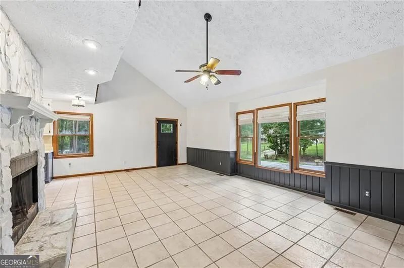 9080 Pine Tree CIR Gainesville, GA 30506