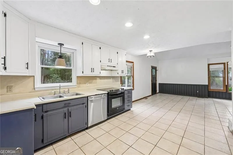 9080 Pine Tree CIR Gainesville, GA 30506