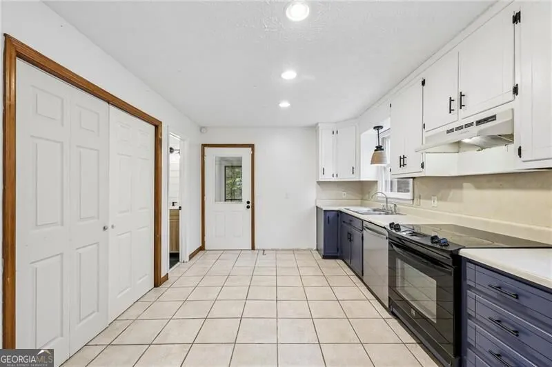 9080 Pine Tree CIR Gainesville, GA 30506