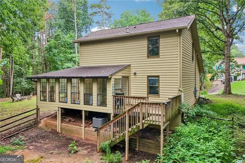 9080 Pine Tree CIR Gainesville, GA 30506