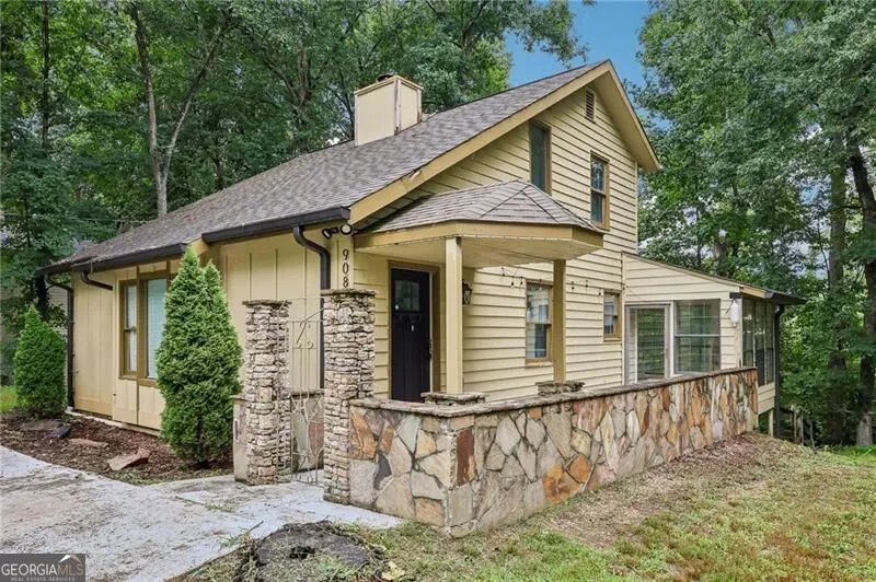 9080 Pine Tree CIR Gainesville, GA 30506