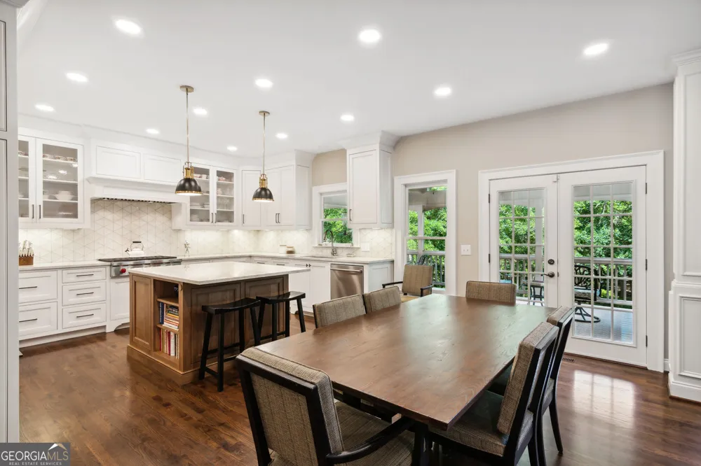 116 Riverview DR Suwanee, GA 30024