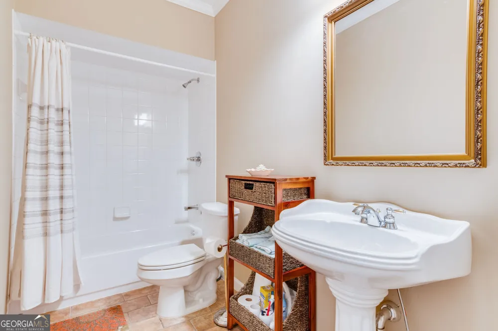 116 Riverview DR Suwanee, GA 30024
