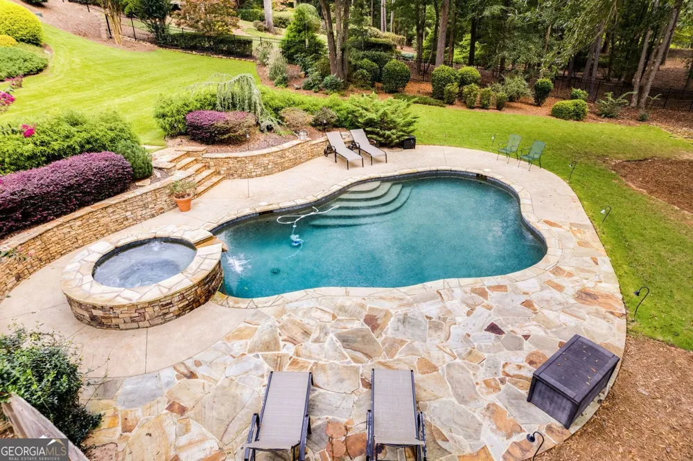 116 Riverview DR Suwanee, GA 30024