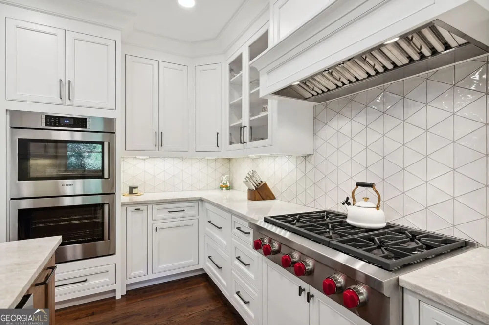 116 Riverview DR Suwanee, GA 30024