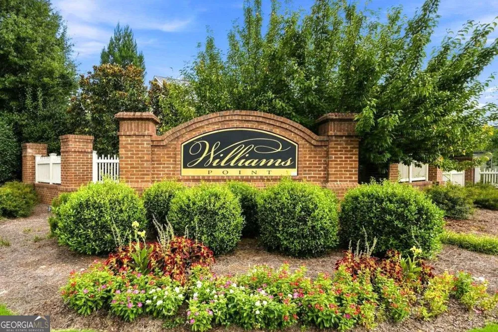 3740 Williams Point DR Cumming, GA 30028