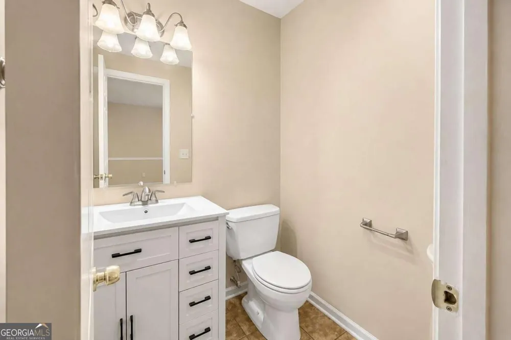 220 Winding Stream TRL Hampton, GA 30228