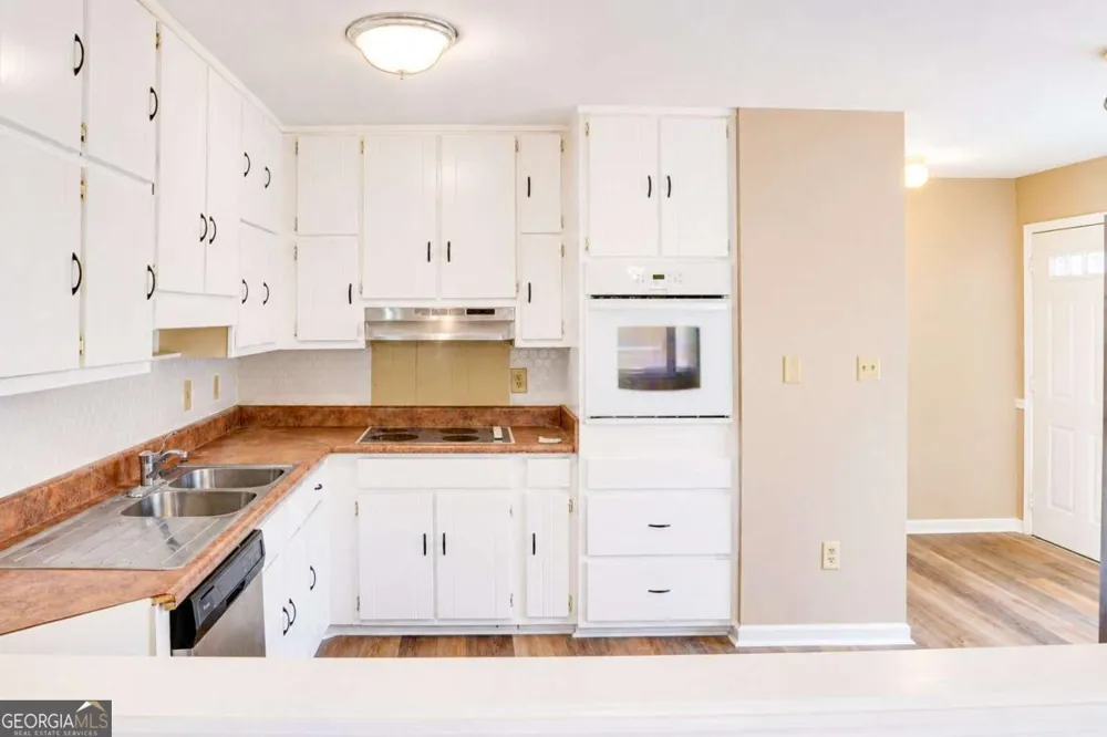 220 Winding Stream TRL Hampton, GA 30228