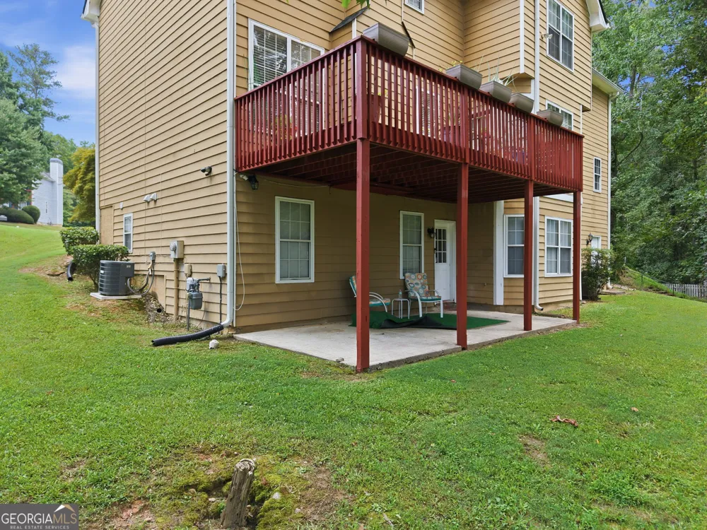 6870 Harbor Town WAY Stone Mountain, GA 30087