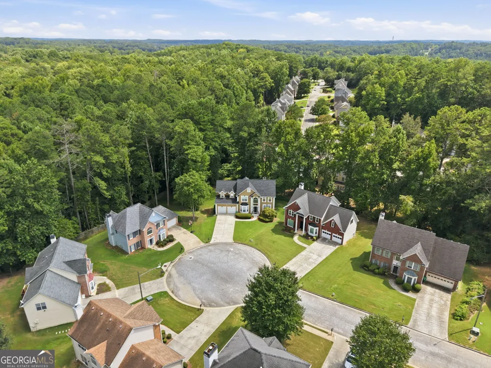 6870 Harbor Town WAY Stone Mountain, GA 30087