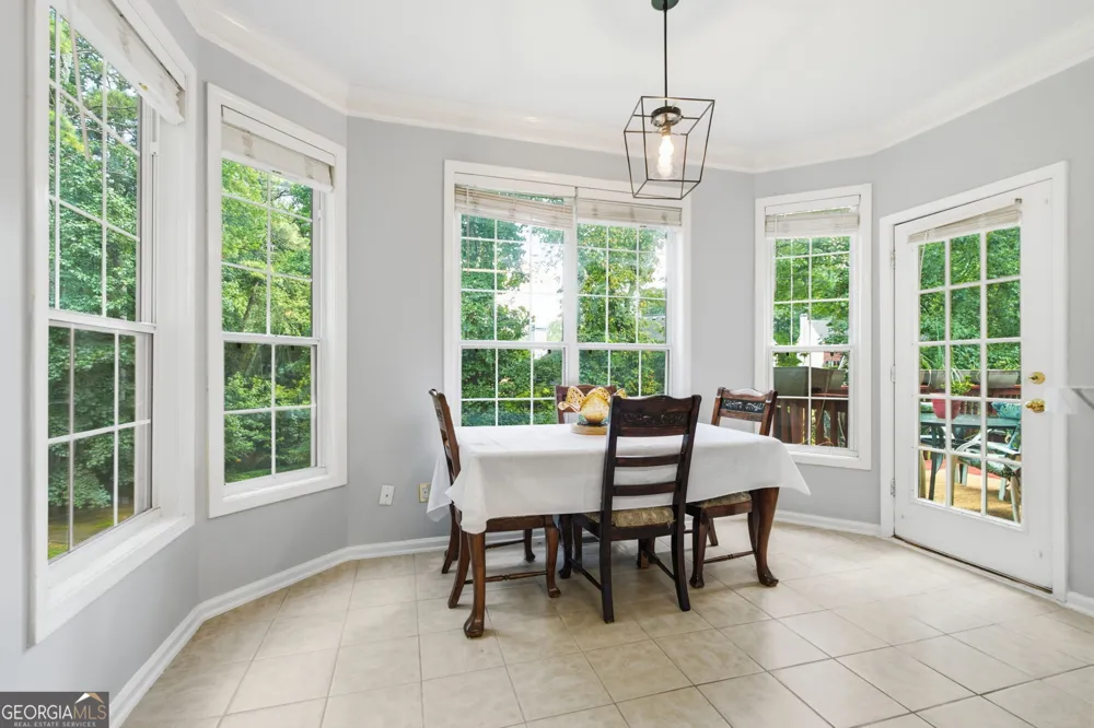 6870 Harbor Town WAY Stone Mountain, GA 30087