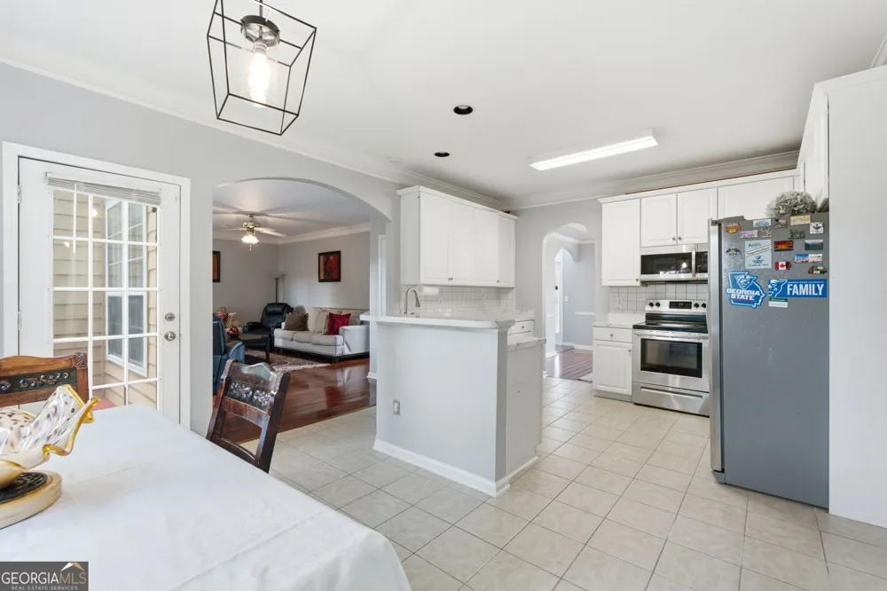 6870 Harbor Town WAY Stone Mountain, GA 30087