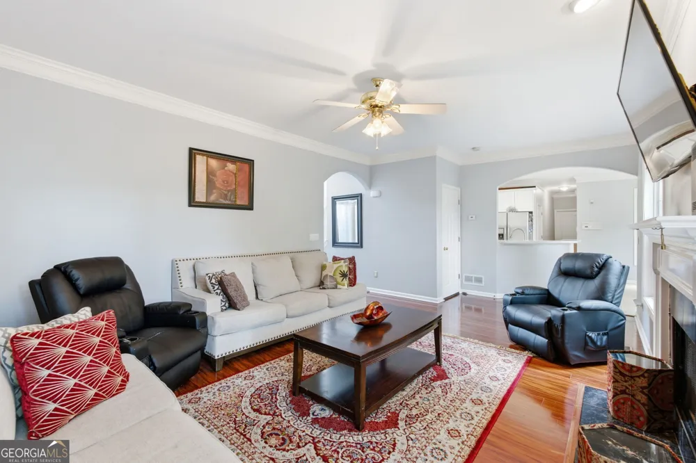 6870 Harbor Town WAY Stone Mountain, GA 30087