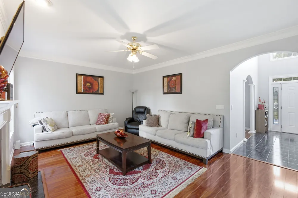 6870 Harbor Town WAY Stone Mountain, GA 30087