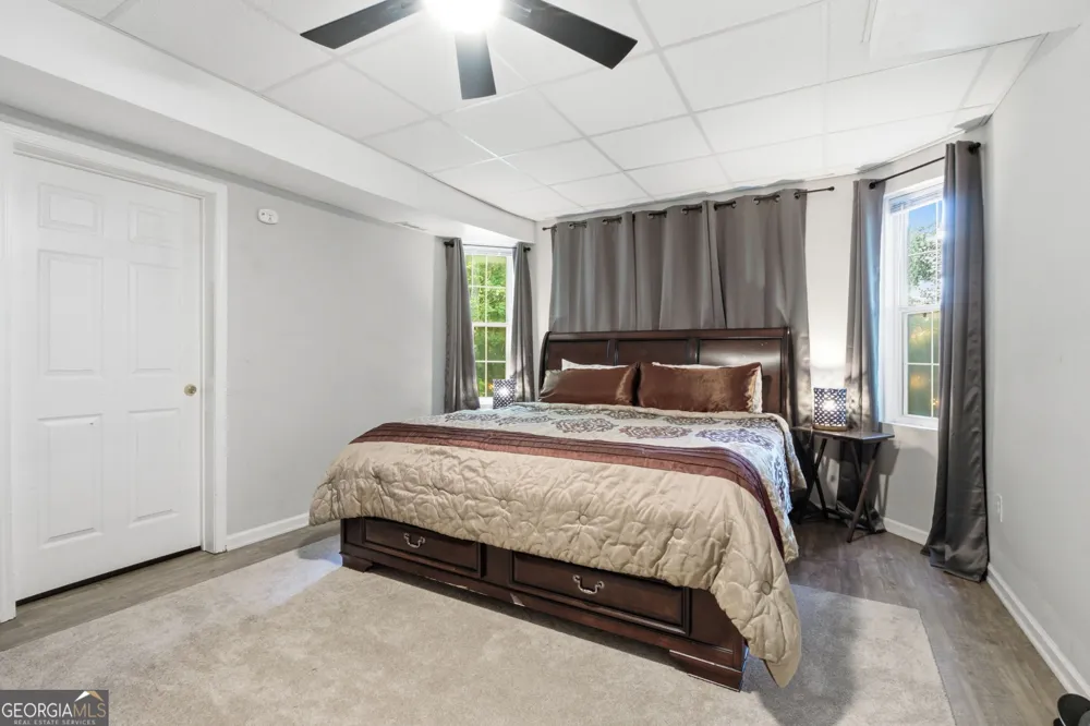 6870 Harbor Town WAY Stone Mountain, GA 30087