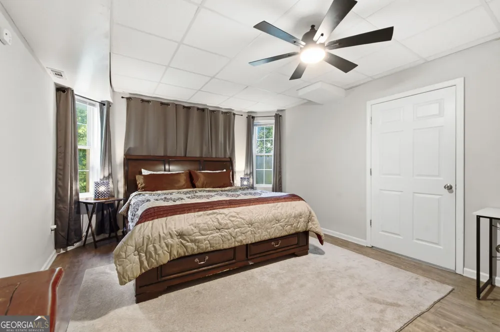 6870 Harbor Town WAY Stone Mountain, GA 30087