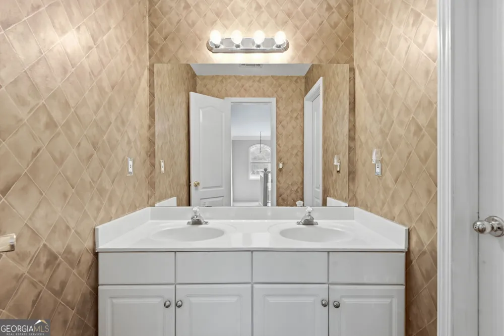 6870 Harbor Town WAY Stone Mountain, GA 30087